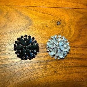 Crystal pins black and clear